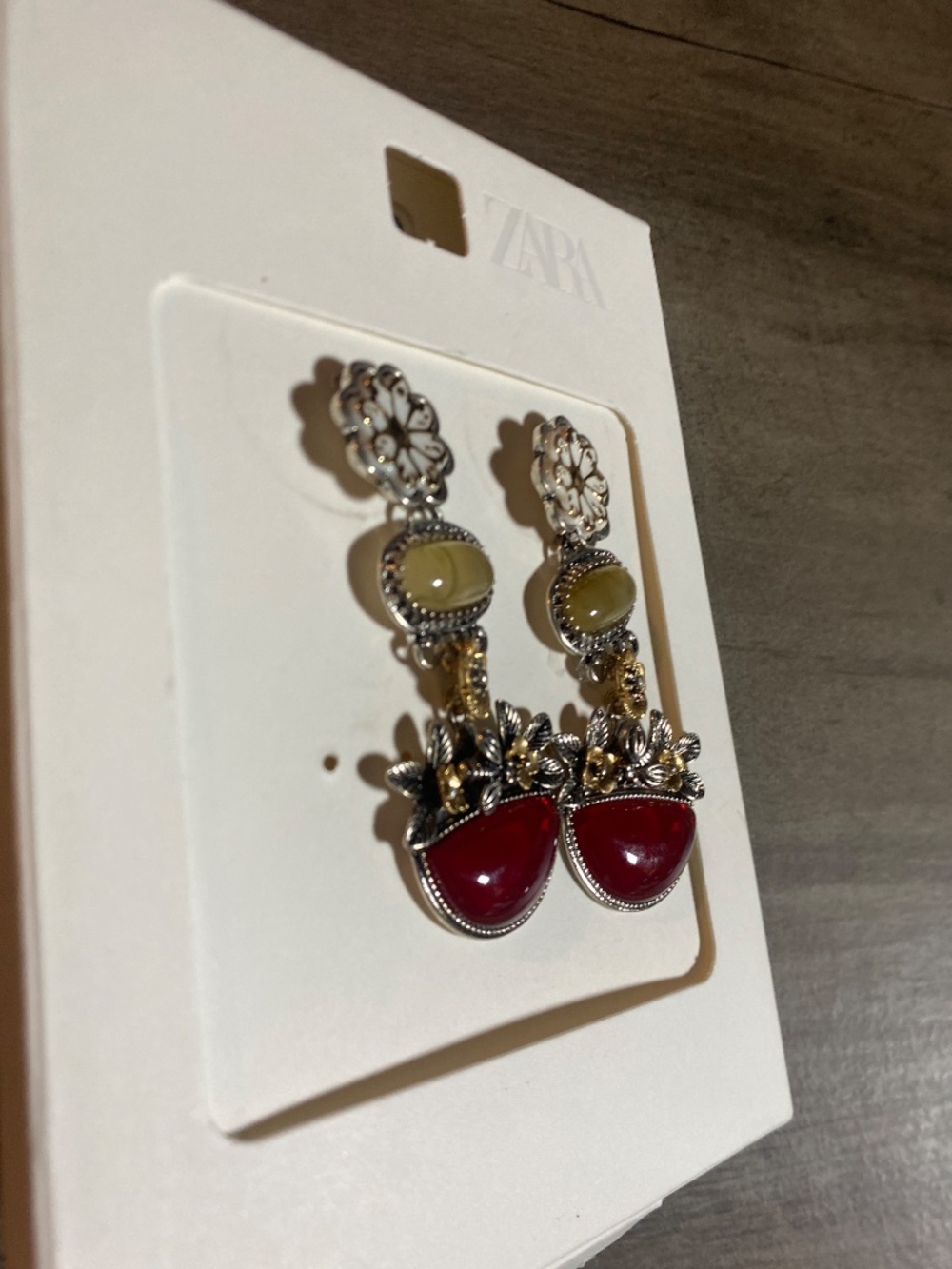 NWT Zara Floral Drop Resin Earrings - Picture 4 of 8